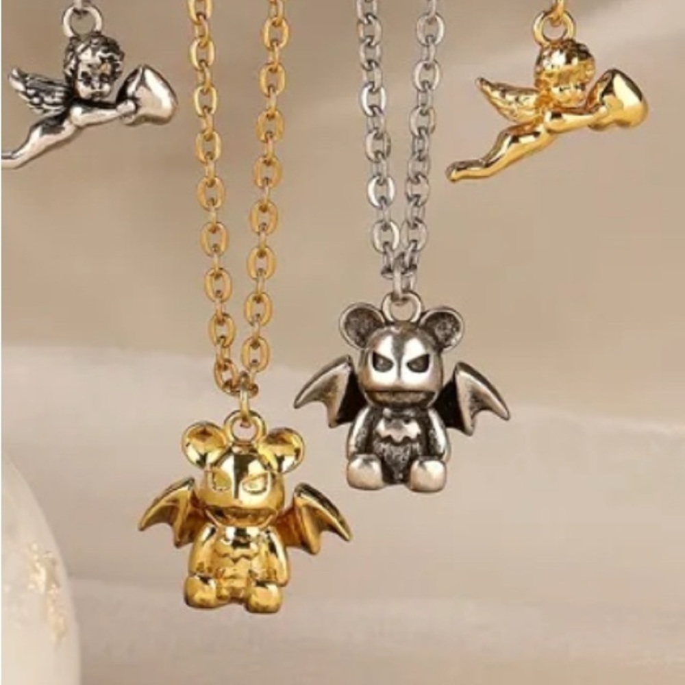 18K White Gold Batman Theme Teddy Bear Necklace Punk Streetwear No Fade Unisex - Picture 4 of 4